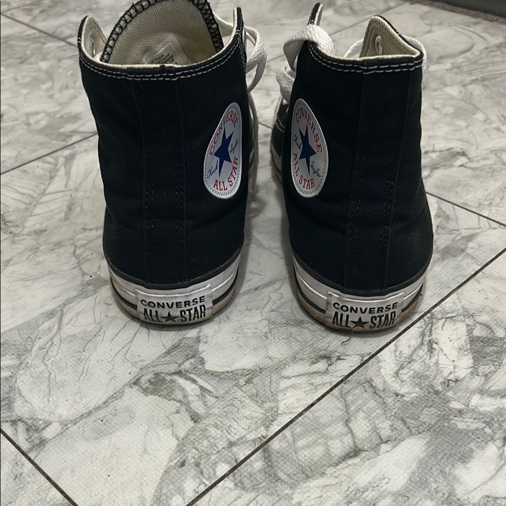 Chuck Taylor All Star High-Top Sneaker size 6.5womens 4.5 men - Picture 3 of 6